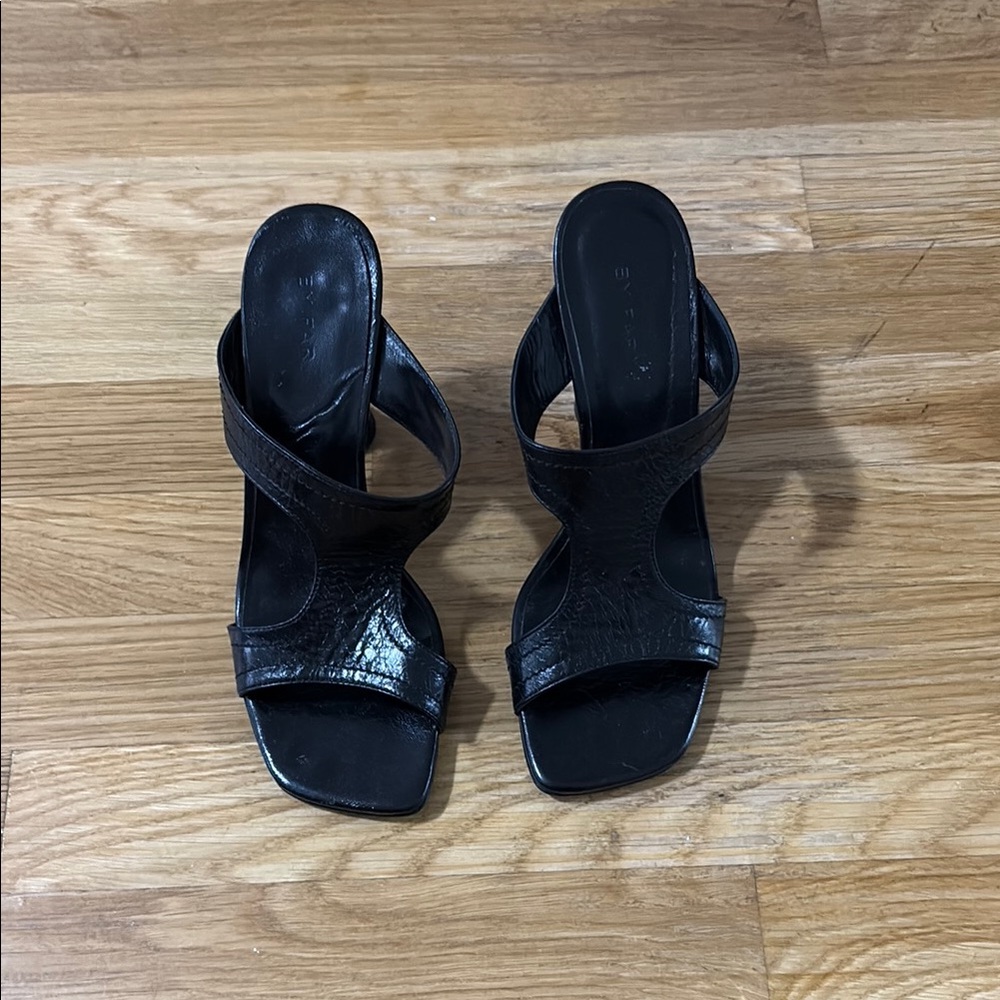BY FAR Nadia Leather T Strap Sandals